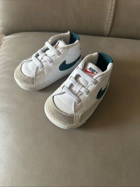 Nike Kids White & Teal Swoosh Toddler Sneakers